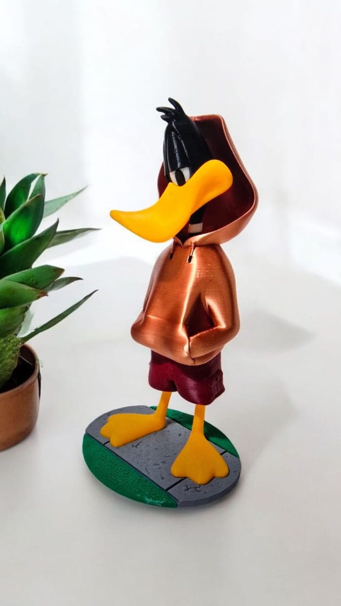 3D Printed Looney Tunes Figurine – Daffy Duck in Streetwear